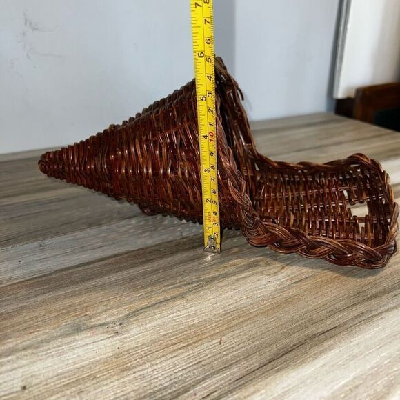 Vintage Mid Century Cornucopia Wicker Basket Brown Serving Tray Wall Pocket - Picture 6 of 7